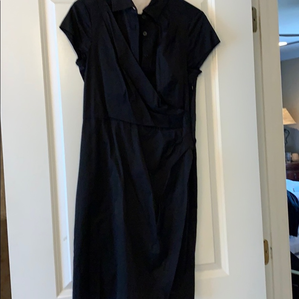 Ann Taylor short sleeve dress w side ziip pockets